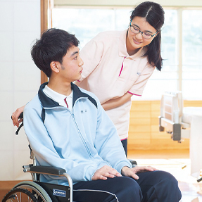三重介護福祉専門学校